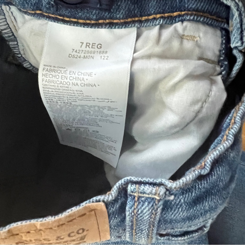 Girls Levi’s High Rise Crop flare, size 7 - Picture 3 of 5